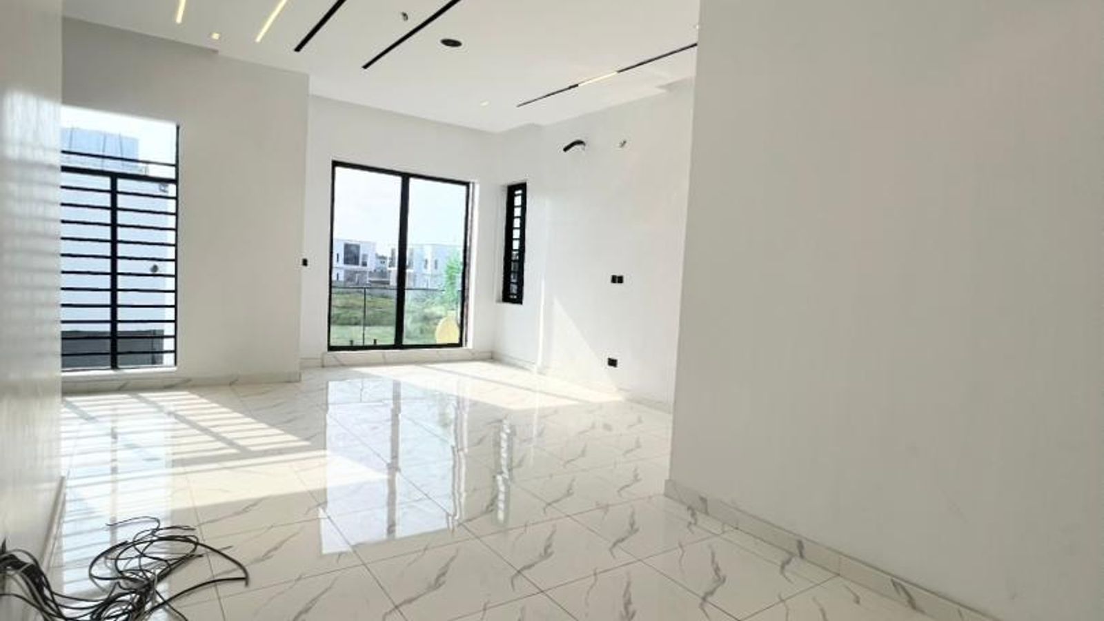 4 Bedroom Fully Detached Duplex