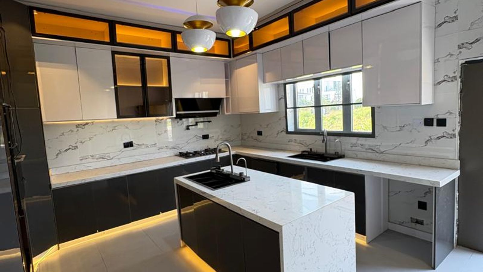 5 Bedroom Fully Detached Duplex