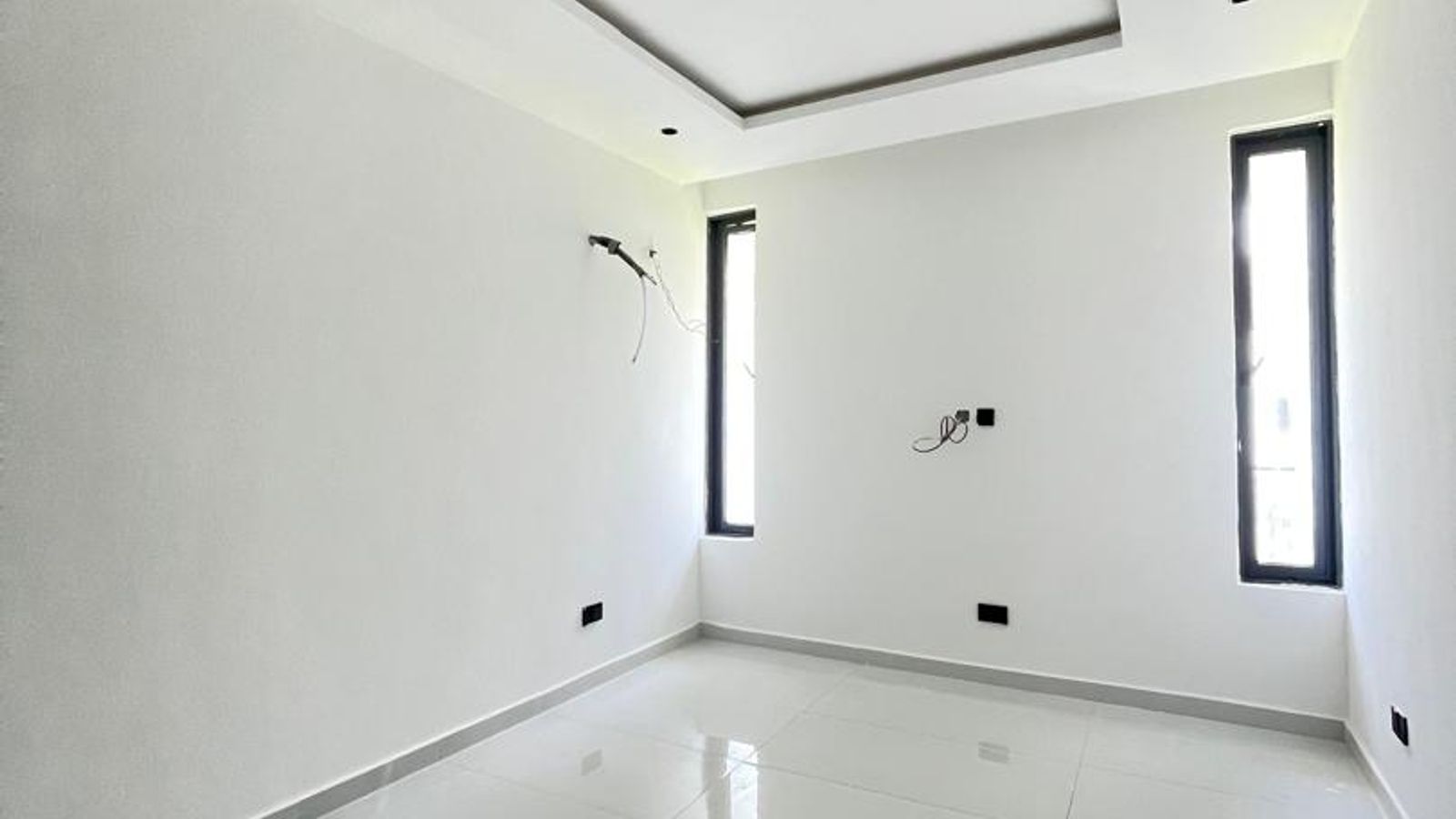 5 Bedroom Fully Detached Duplex