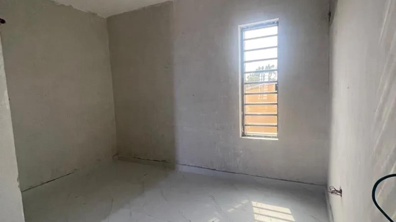 5 Bedroom Fully Detached Duplex