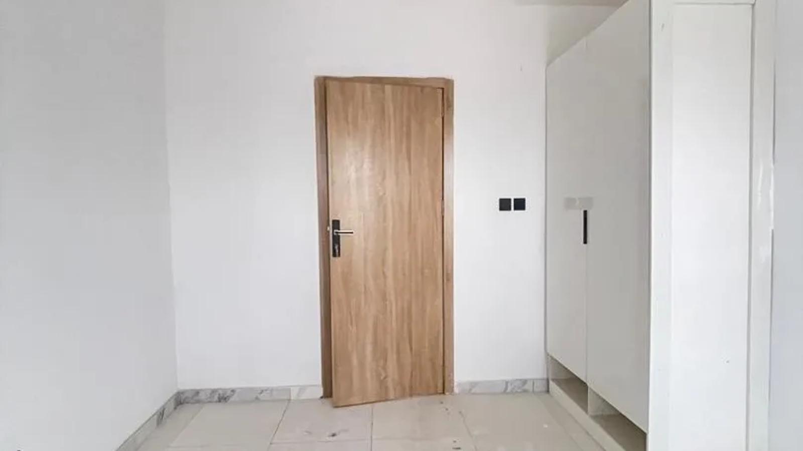 5 Bedroom Semi Detached Duplex