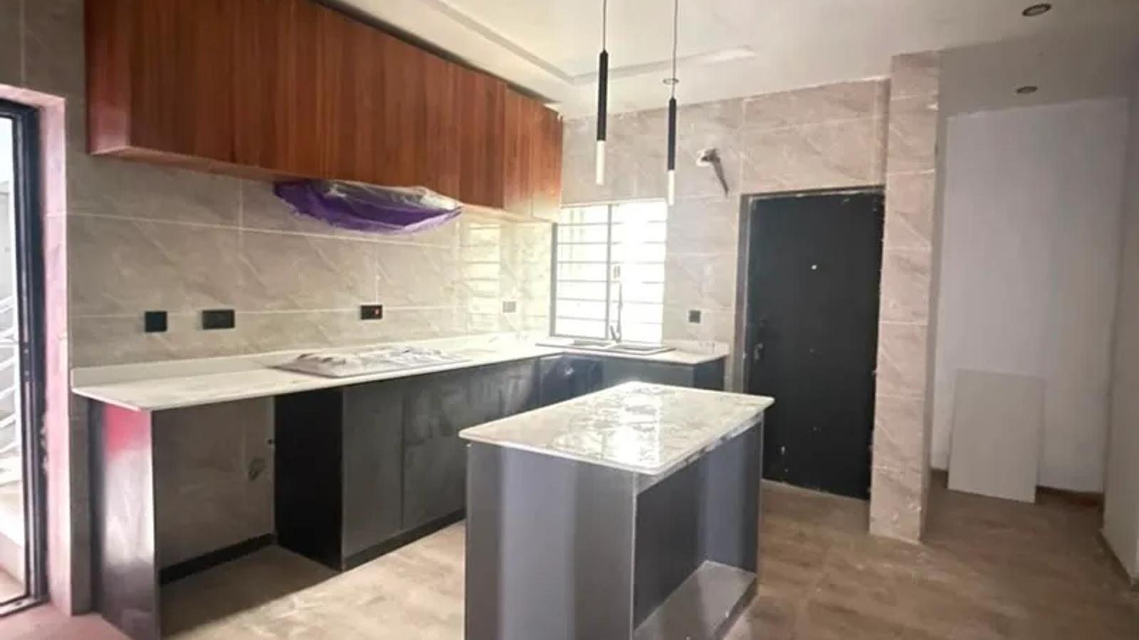 3 BEDROOM APARTMENT WITH BQ