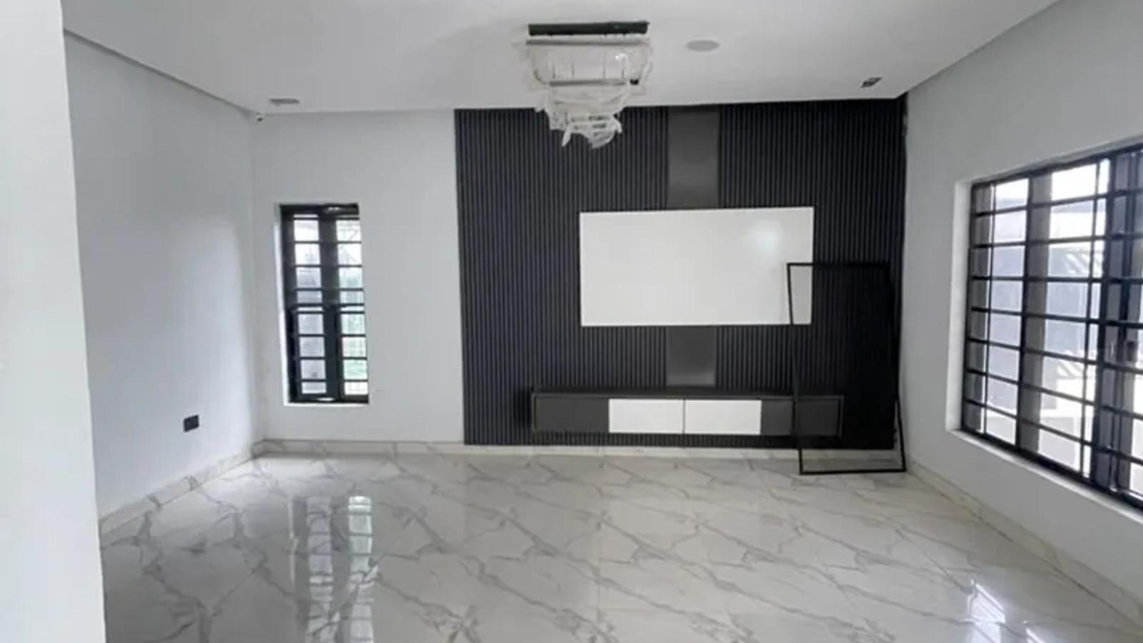 3 BEDROOM TERRACE DUPLEX WITH BQ