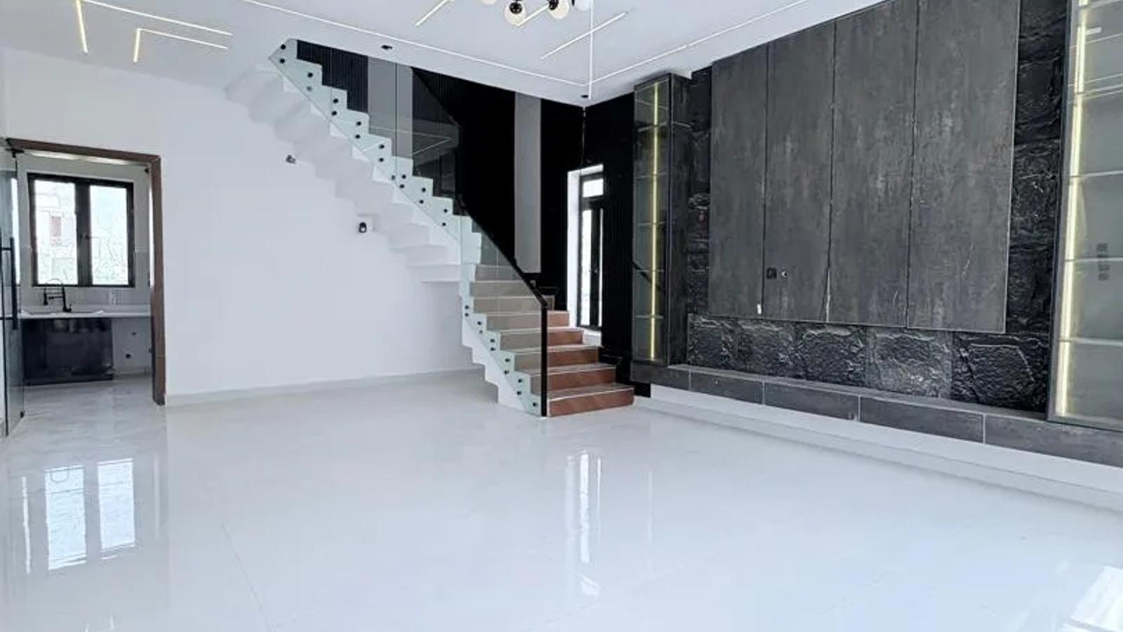 4 Bedroom Fully Detached Duplex