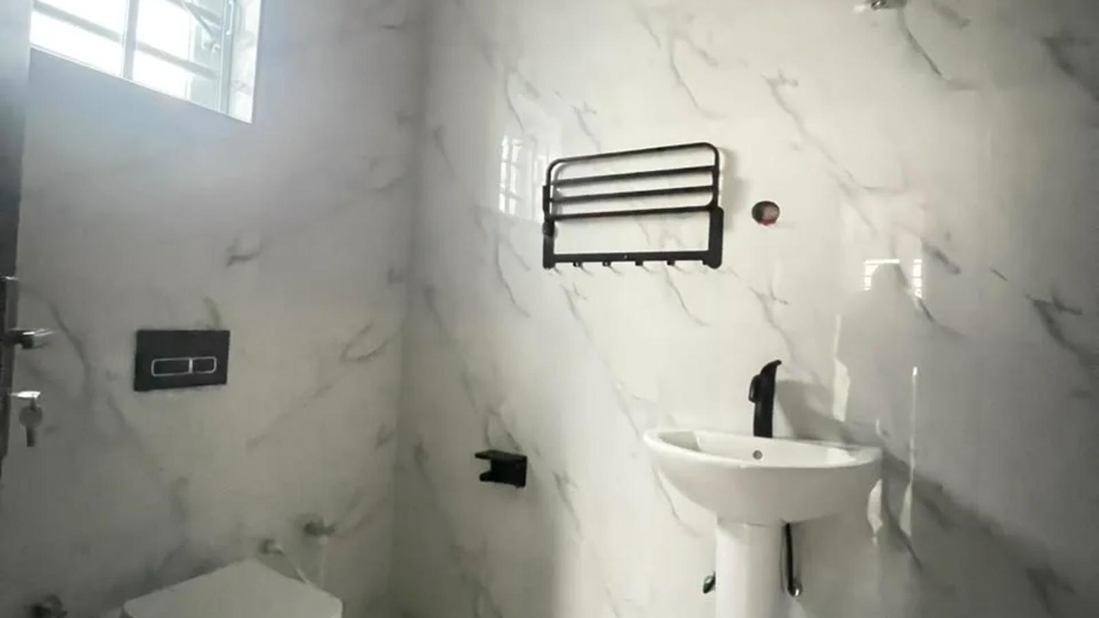 4 BEDROOM SEMI-DETACHED WITH BQ