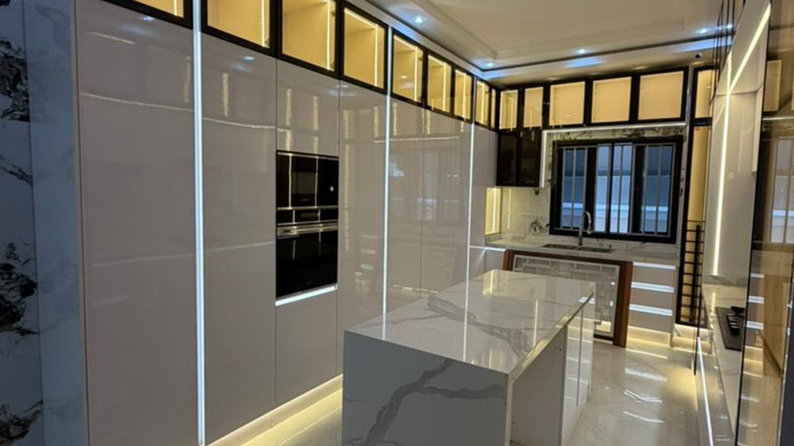 5 Bedroom Fully Detached Duplex