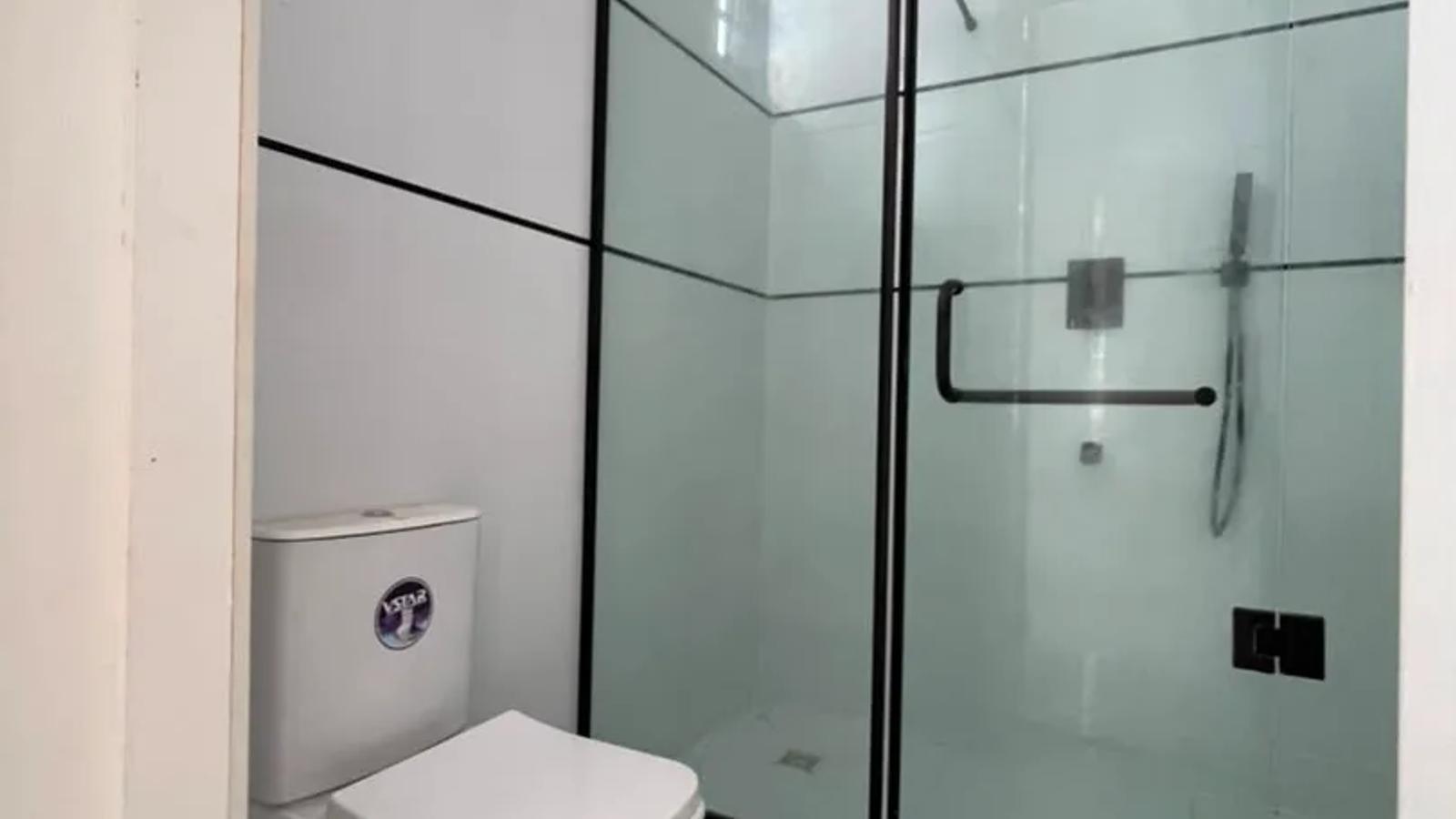 5 Bedroom Fully Detached Duplex