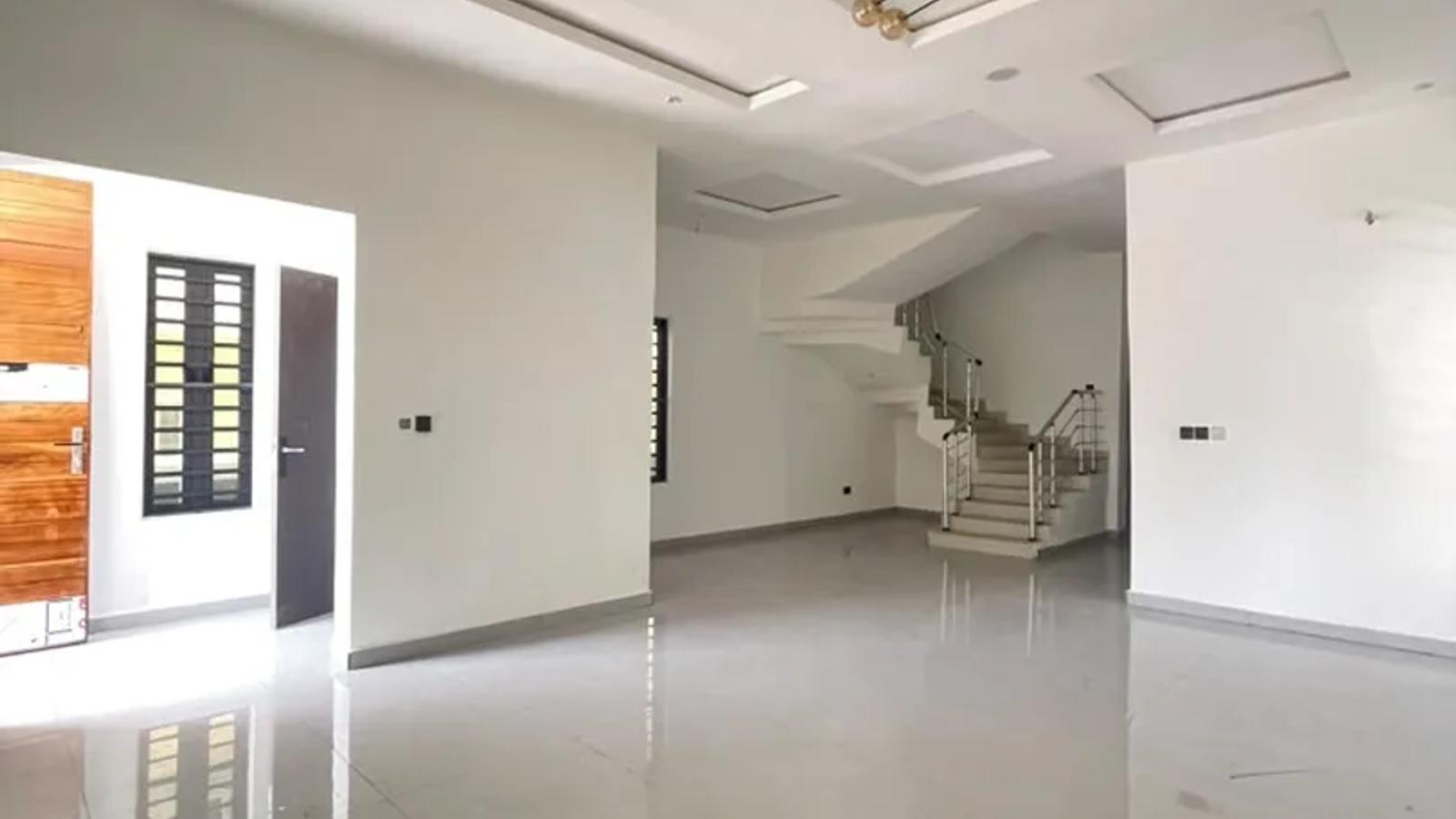 5 Bedroom Fully Detached Duplex