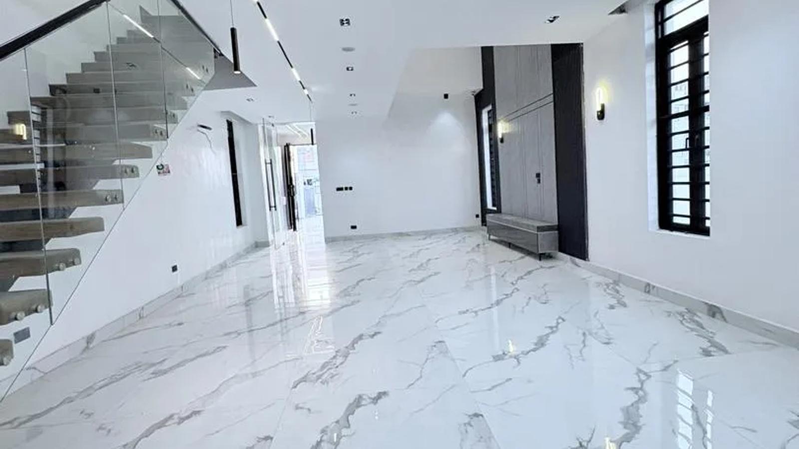 5 Bedroom Fully Detached Duplex
