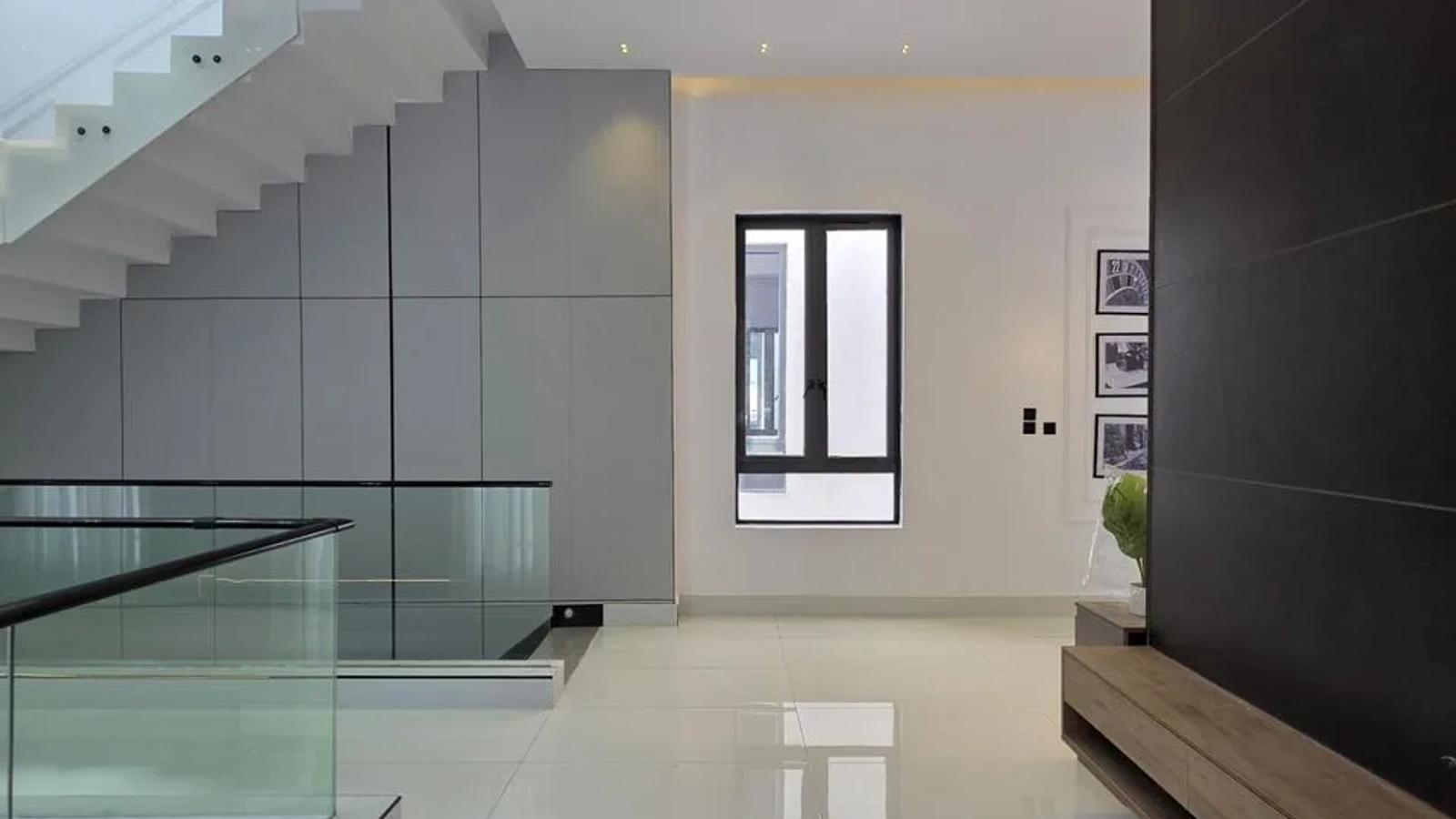 5 Bedroom Fully Detached Duplex