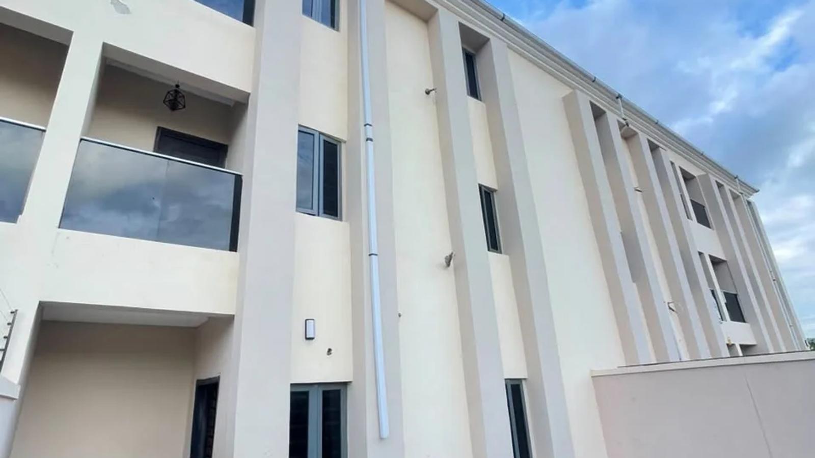 4 BEDROOM TERRACE DUPLEX WITH STUDY ROOM