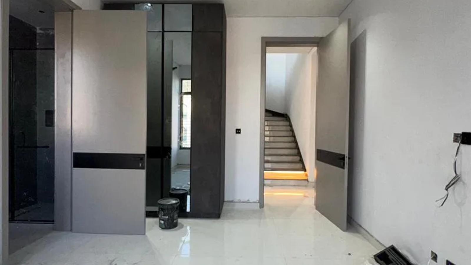 5 Bedroom Fully Detached Duplex