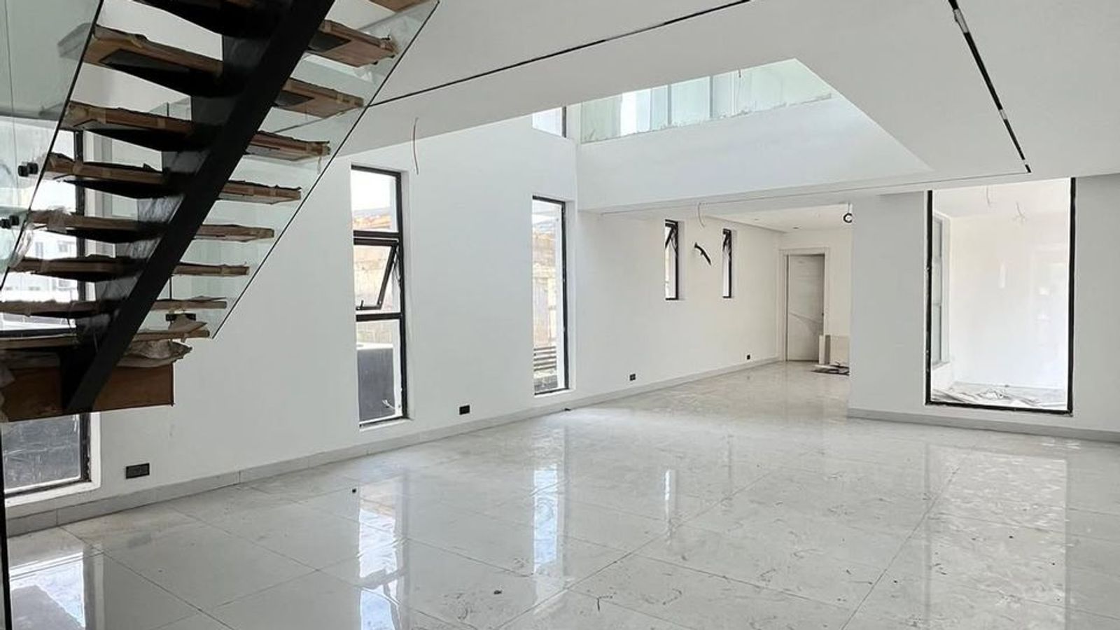 5 Bedroom Duplex
