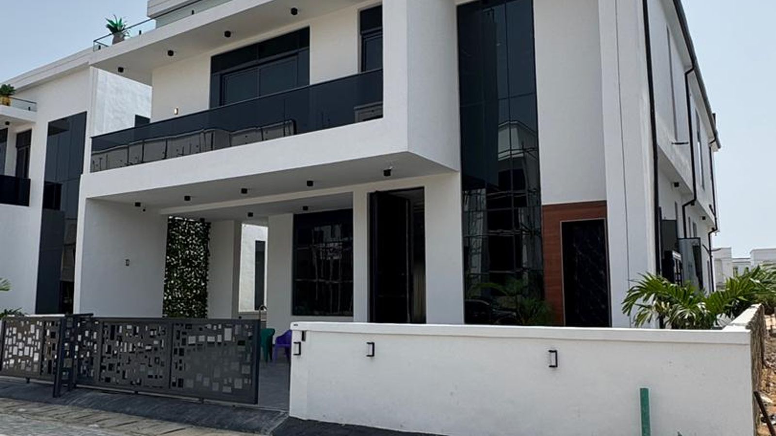 5 Bedroom