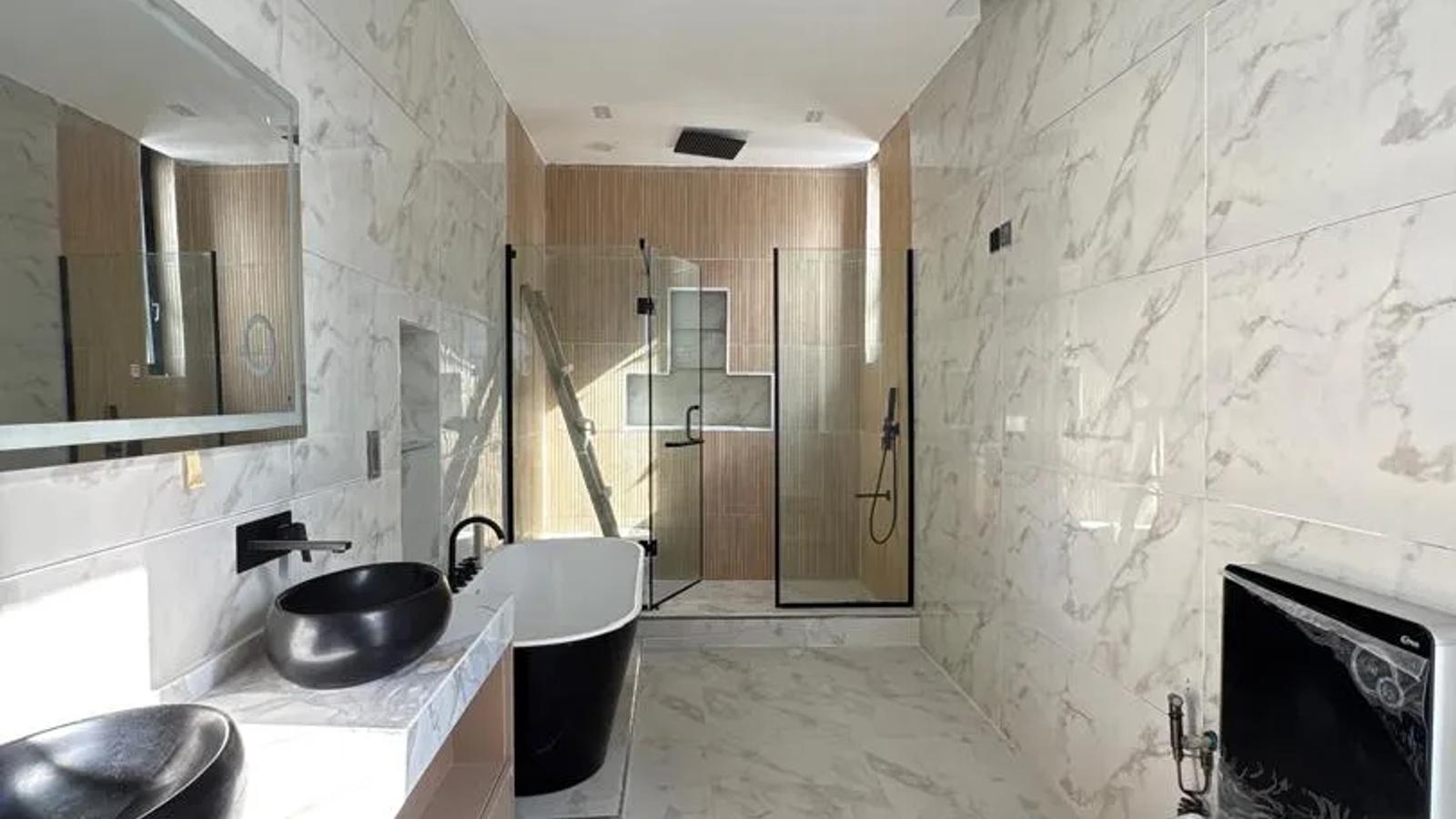 5 Bedroom Semi Detached Duplex