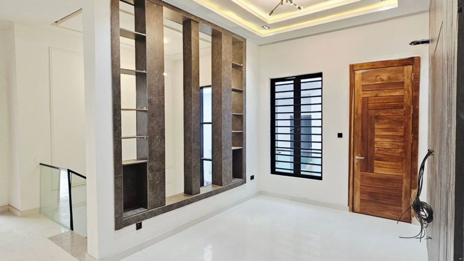 5 Bedroom Fully Detached Duplex