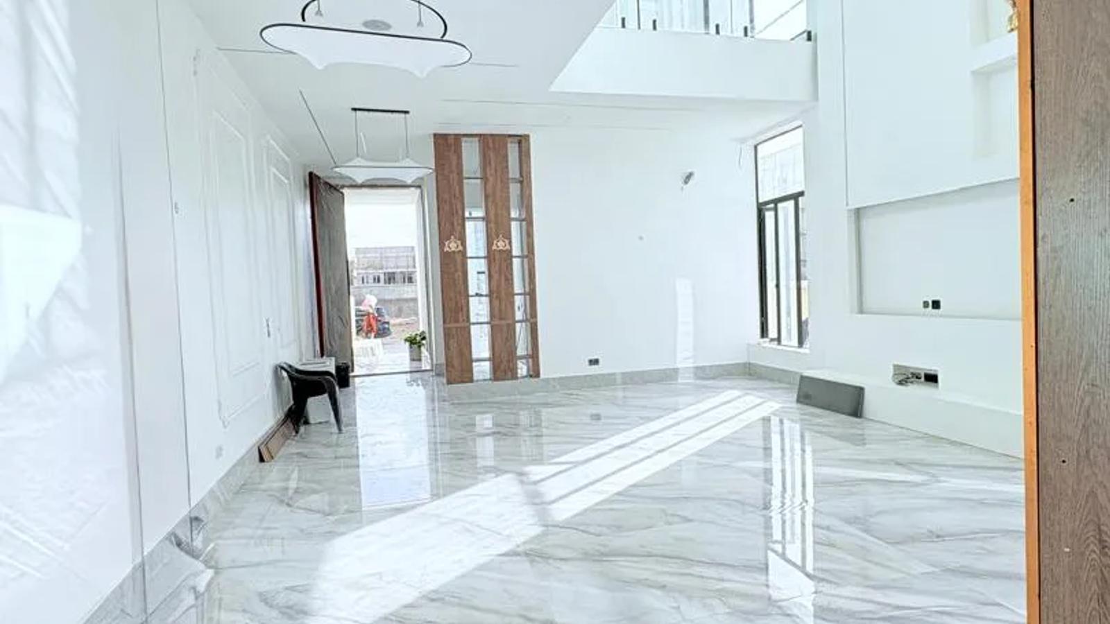 5 Bedroom Semi Detached Duplex