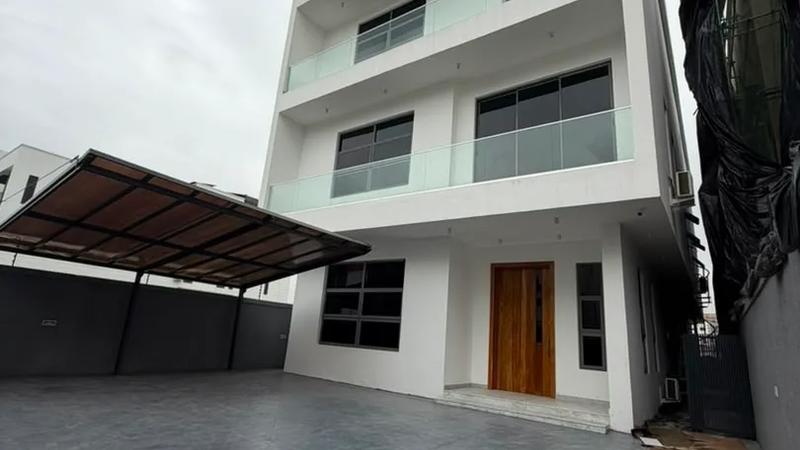 5 Bedroom Fully Detached Duplex