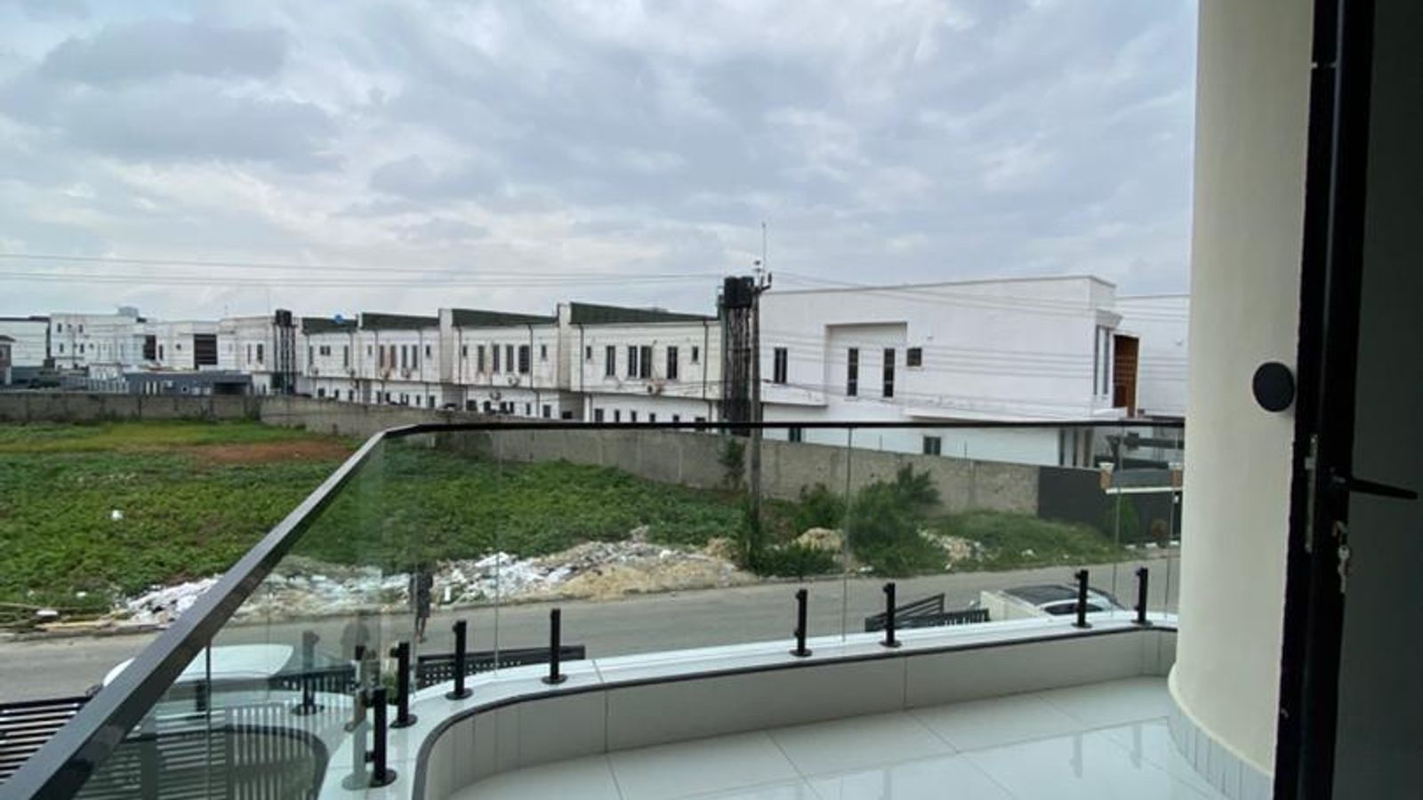 5 Bedroom Fully Detached Duplex