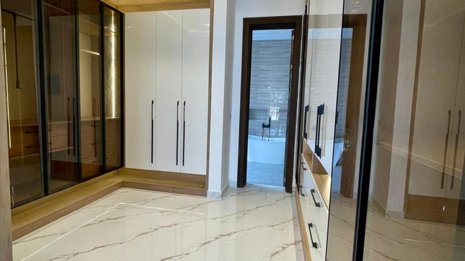 5 Bedroom