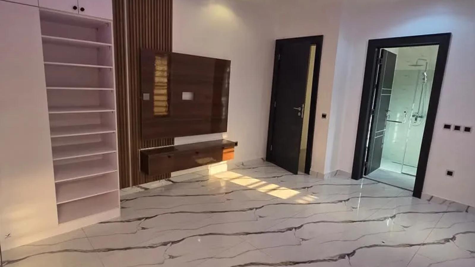 5 Bedroom Fully Duplex