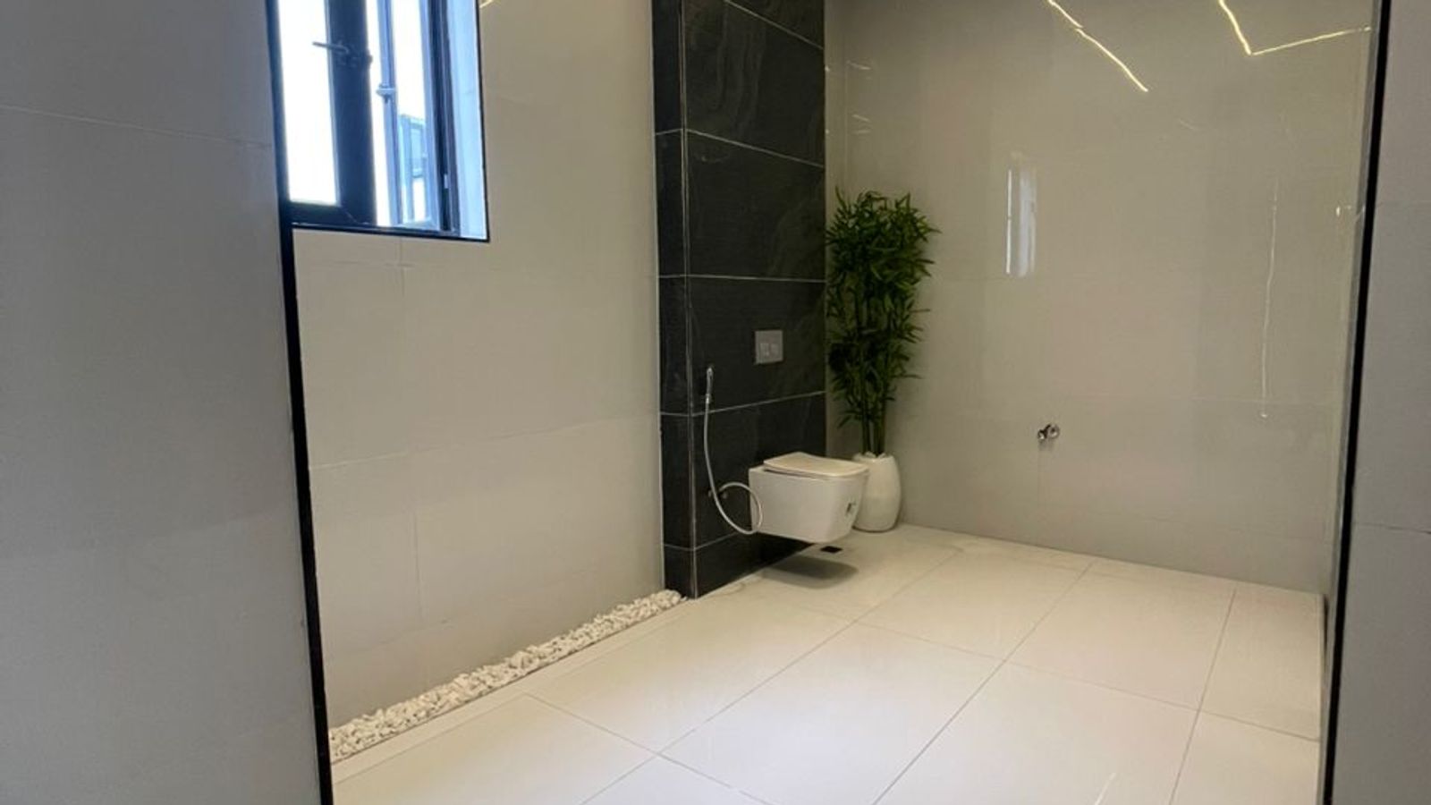 5 Bedroom Fully Detached Duplex