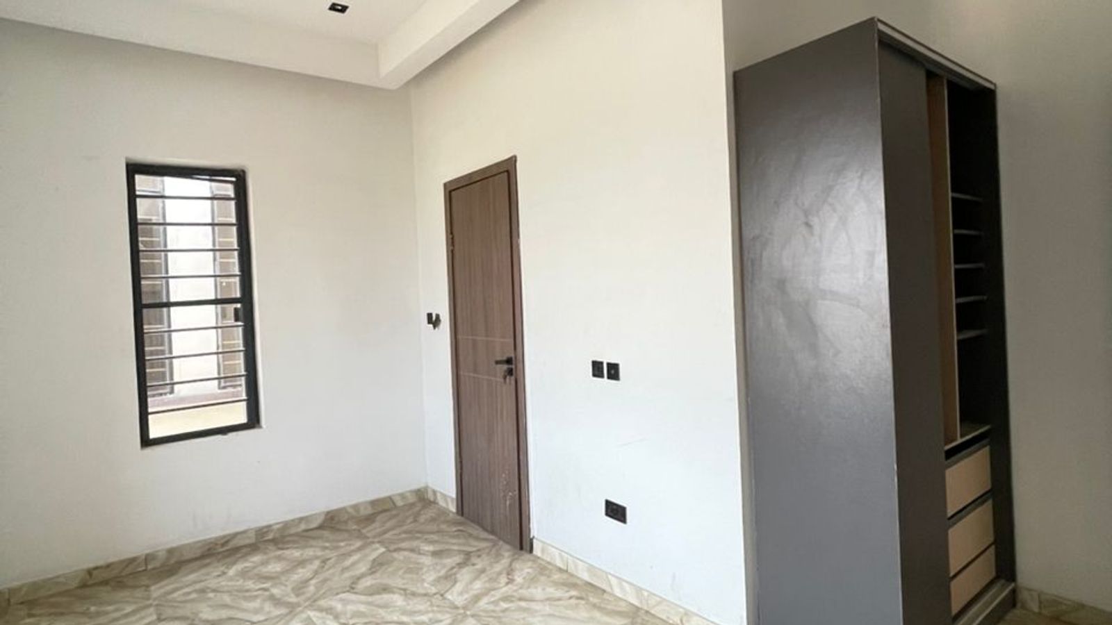 4 Bedroom Fully Detached Duplex
