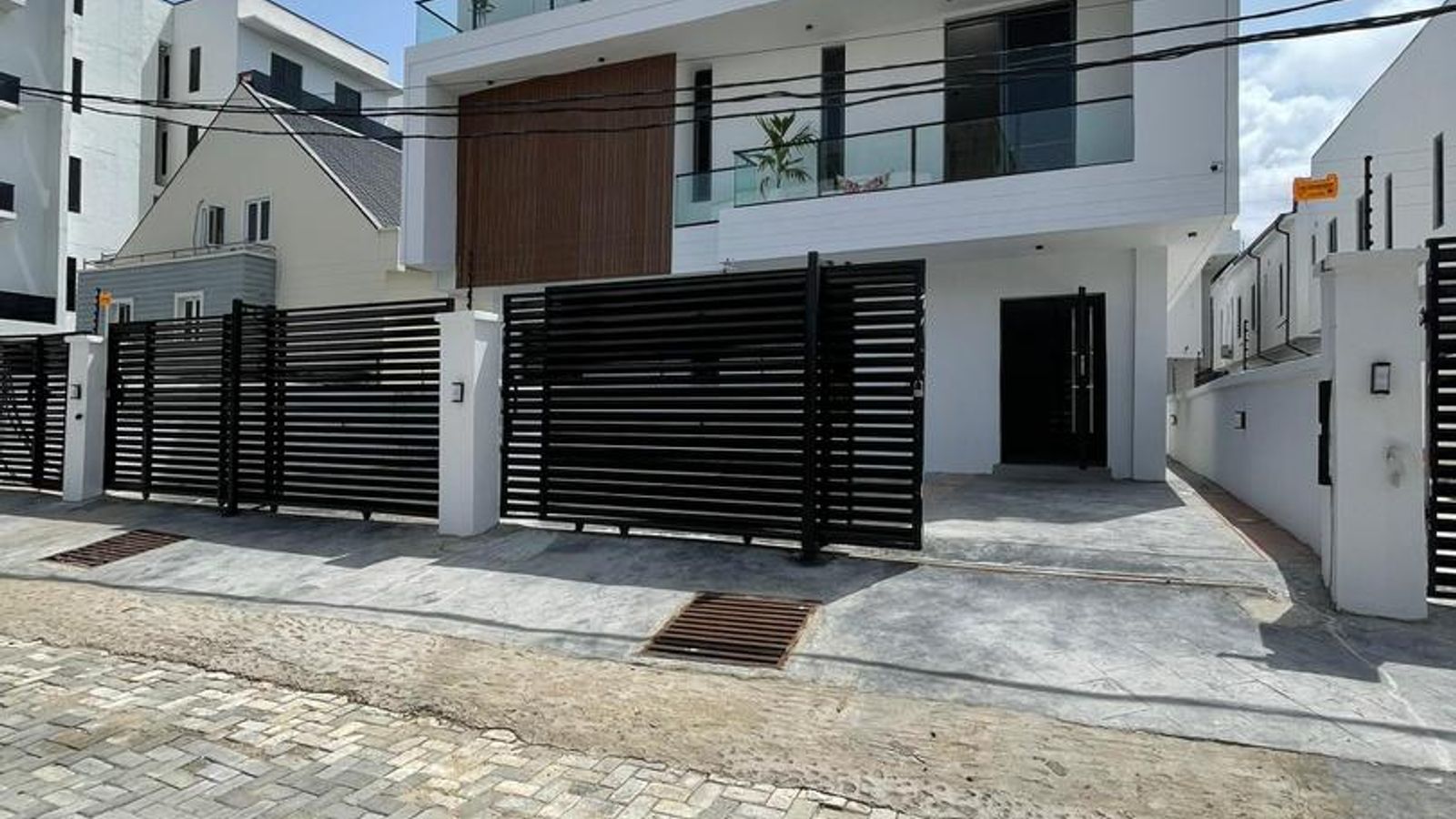 4 Bedroom Semi Detached