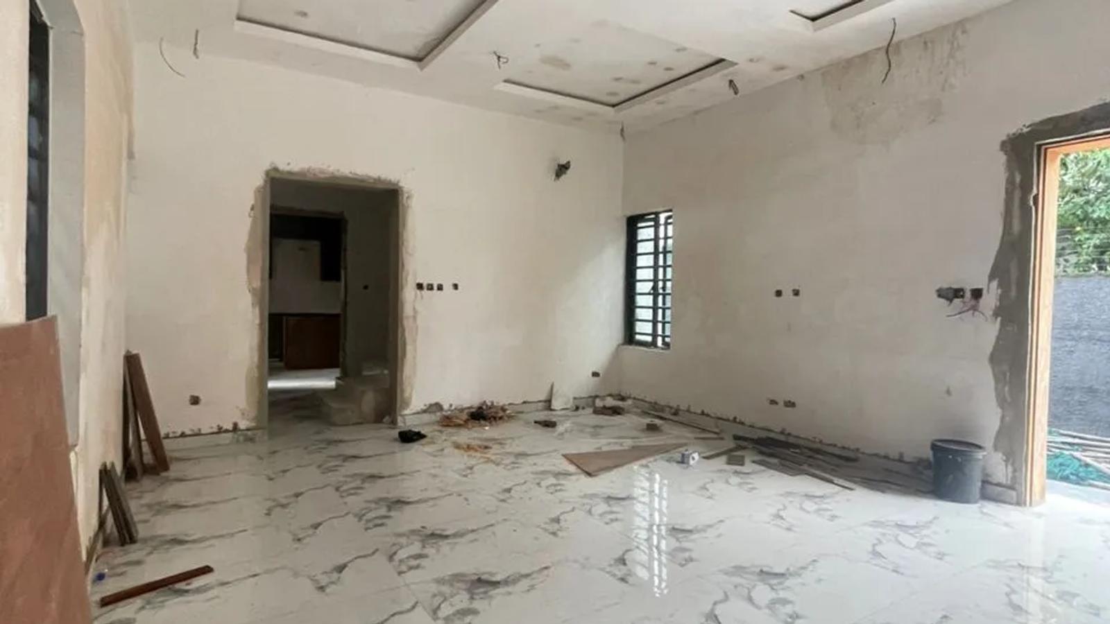 6 Bedroom Fully Detached Duplex