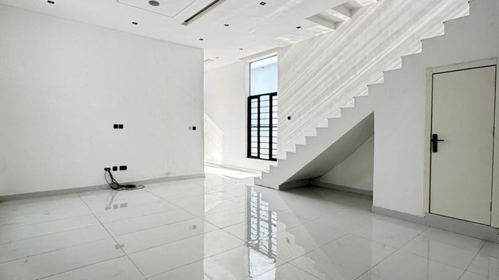 4 Bedroom Fully Detached Duplex