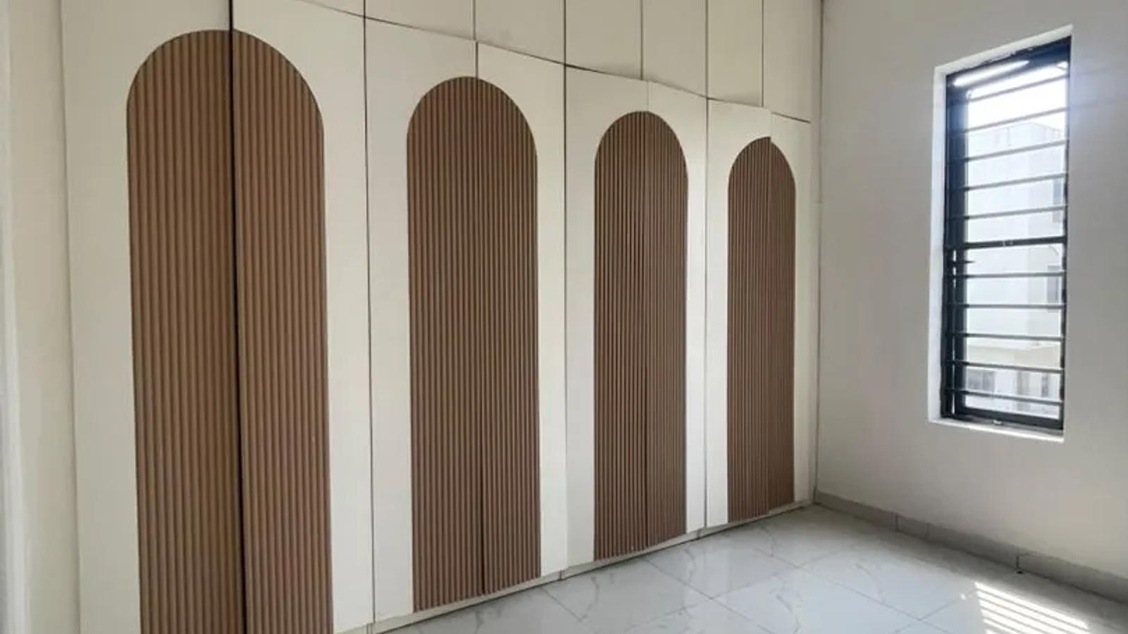 5 Bedroom Fully Detached Duplex