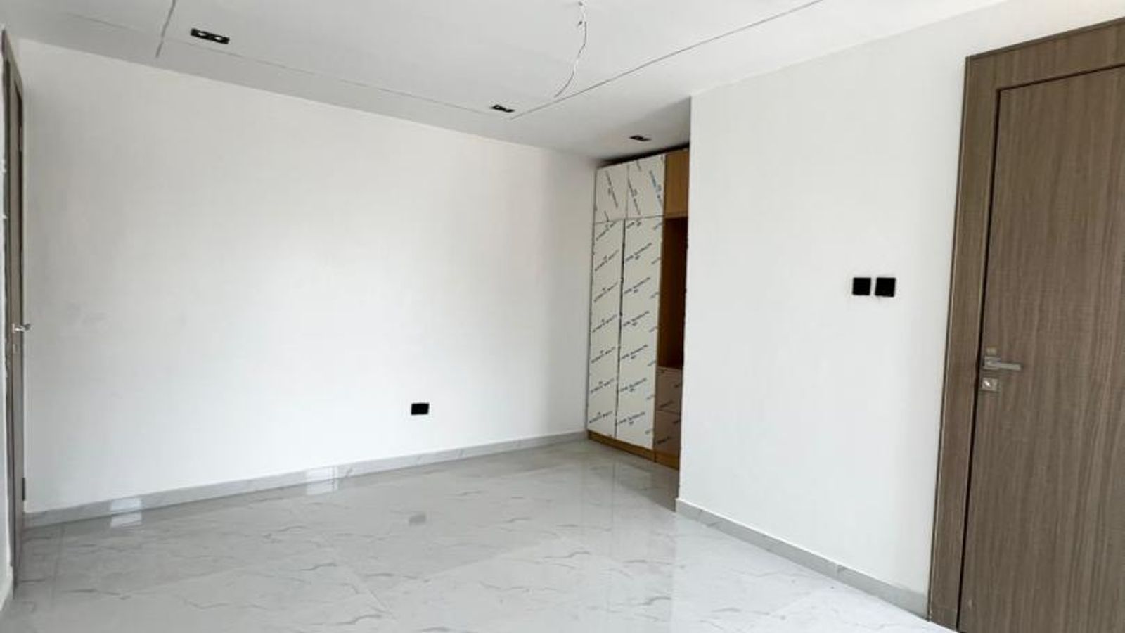 5 Bedroom Semi Detached Duplex