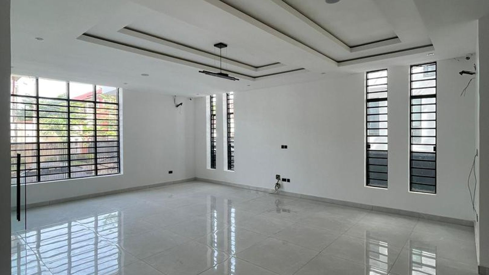 5 Bedroom Fully Detached Duplex