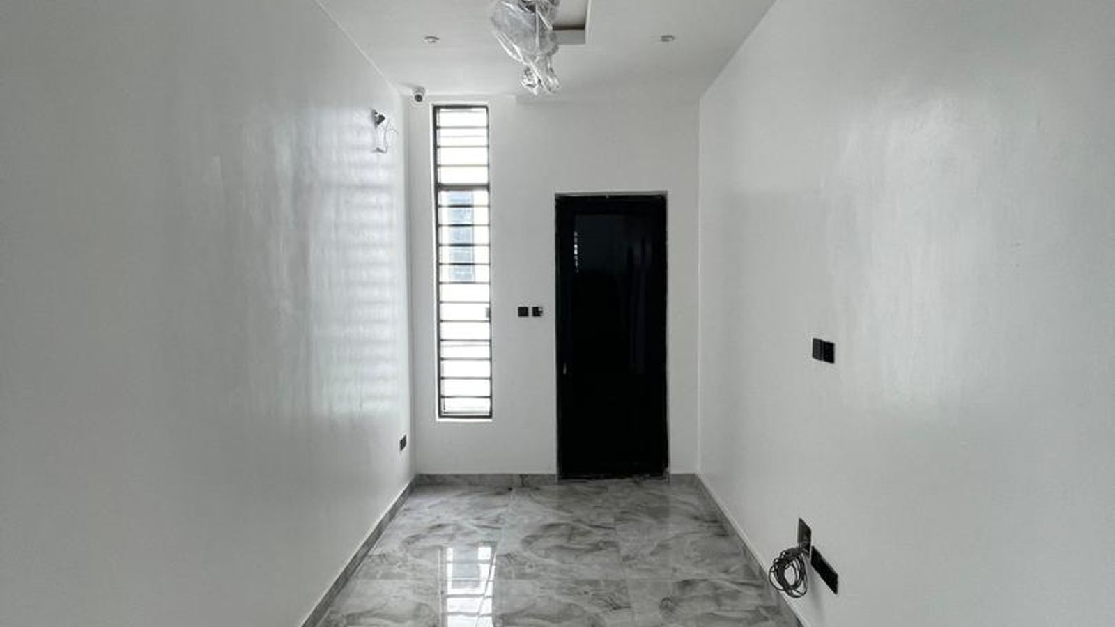 5 Bedroom Fully Detached Duplex