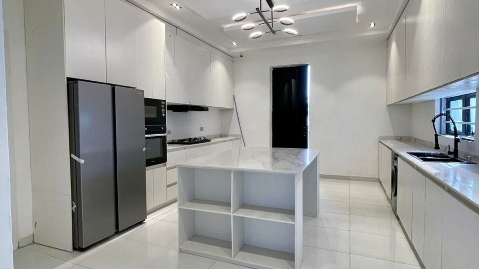 5 Bedroom Fully Detached Duplex