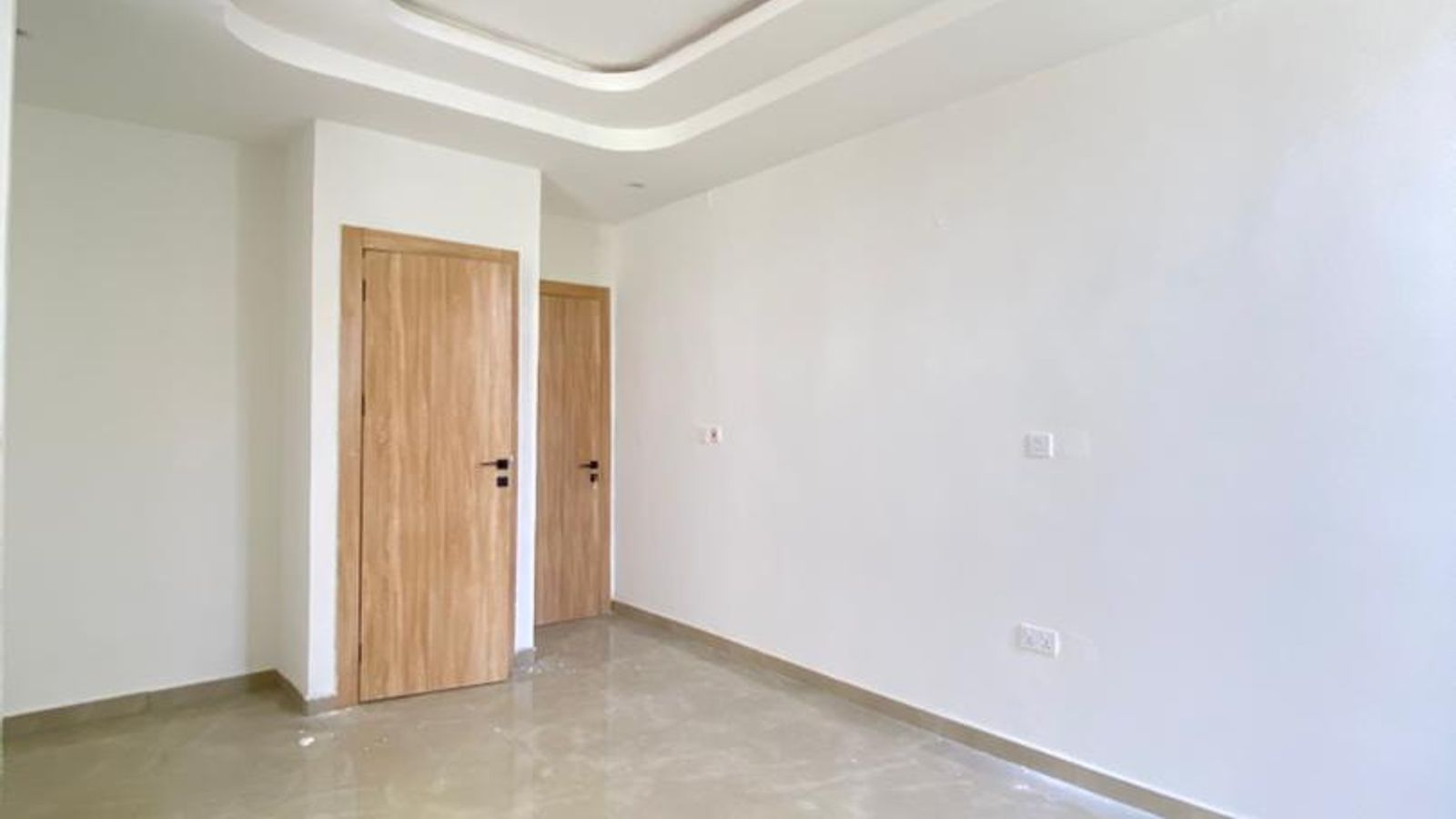 6 Bedroom Fully Detached Duplex