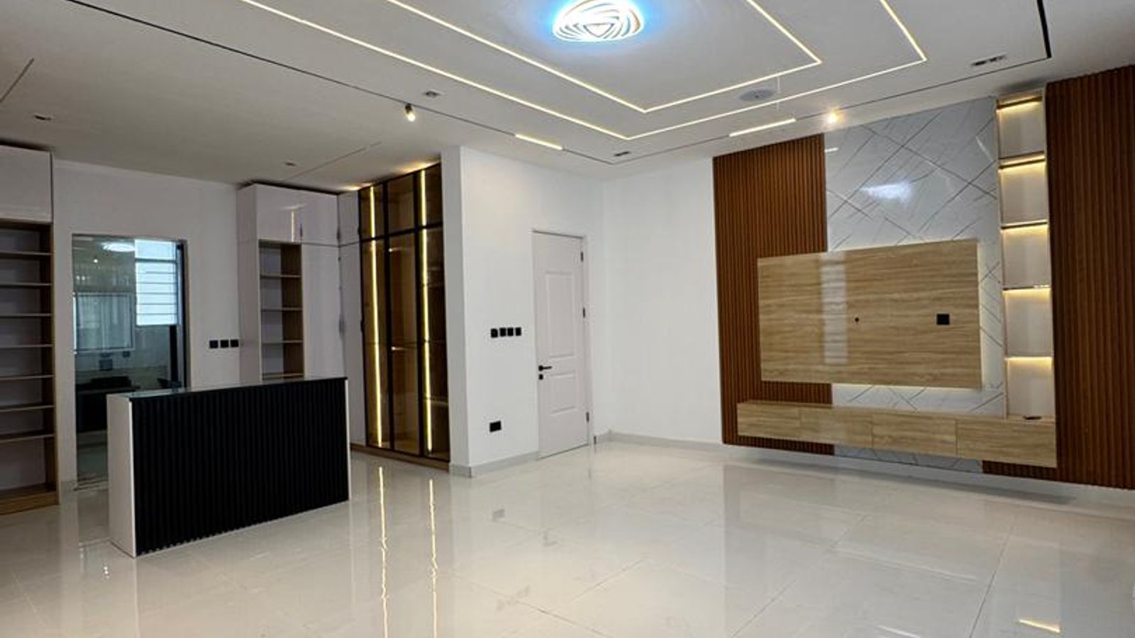 5 Bedroom