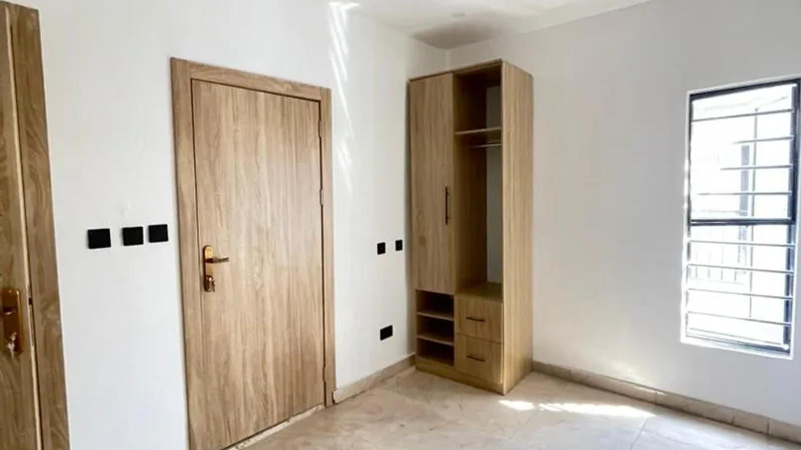 2 Bedroom Apartment