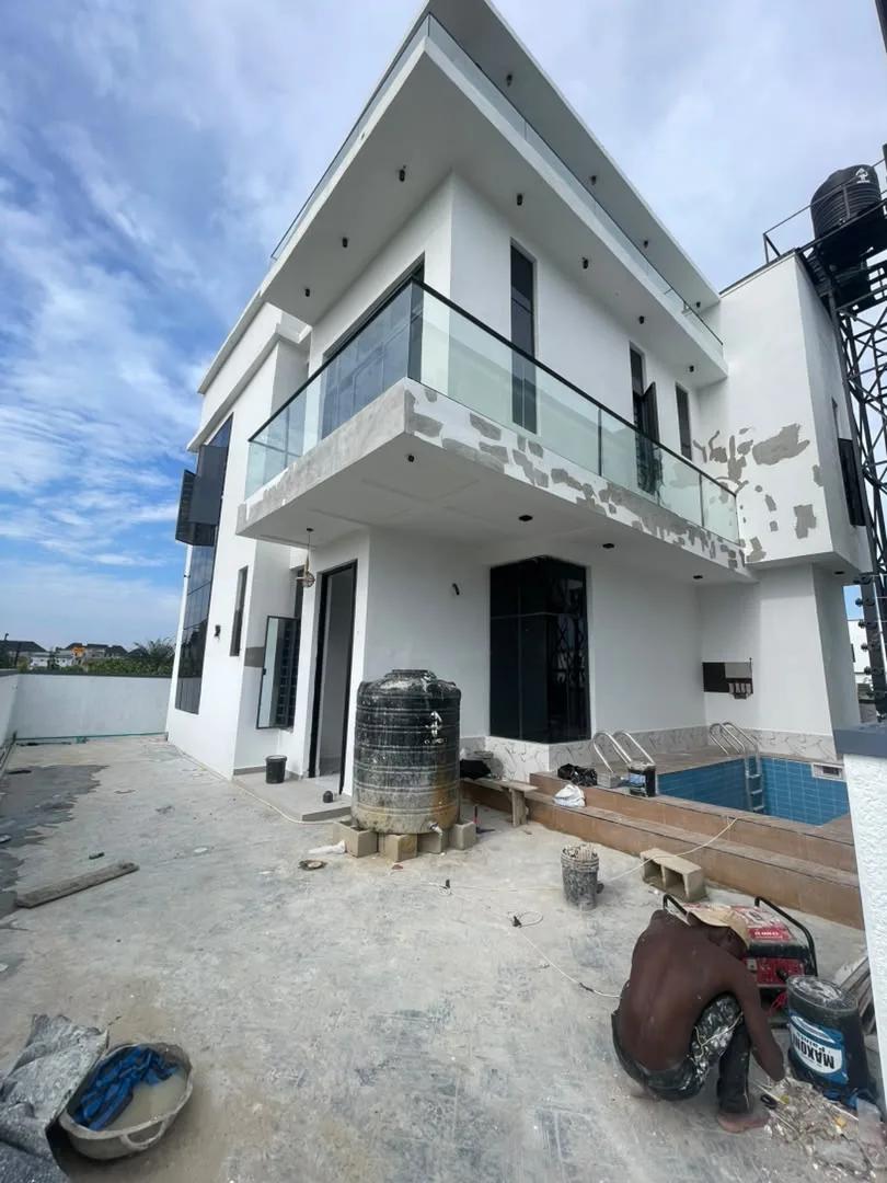 5 Bedroom Fully Detached Duplex