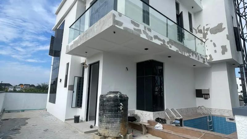 5 Bedroom Fully Detached Duplex