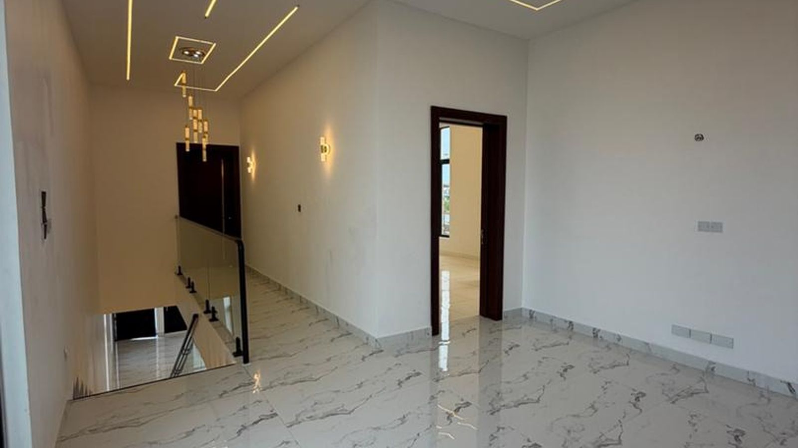 5 Bedroom Fully Detached Duplex