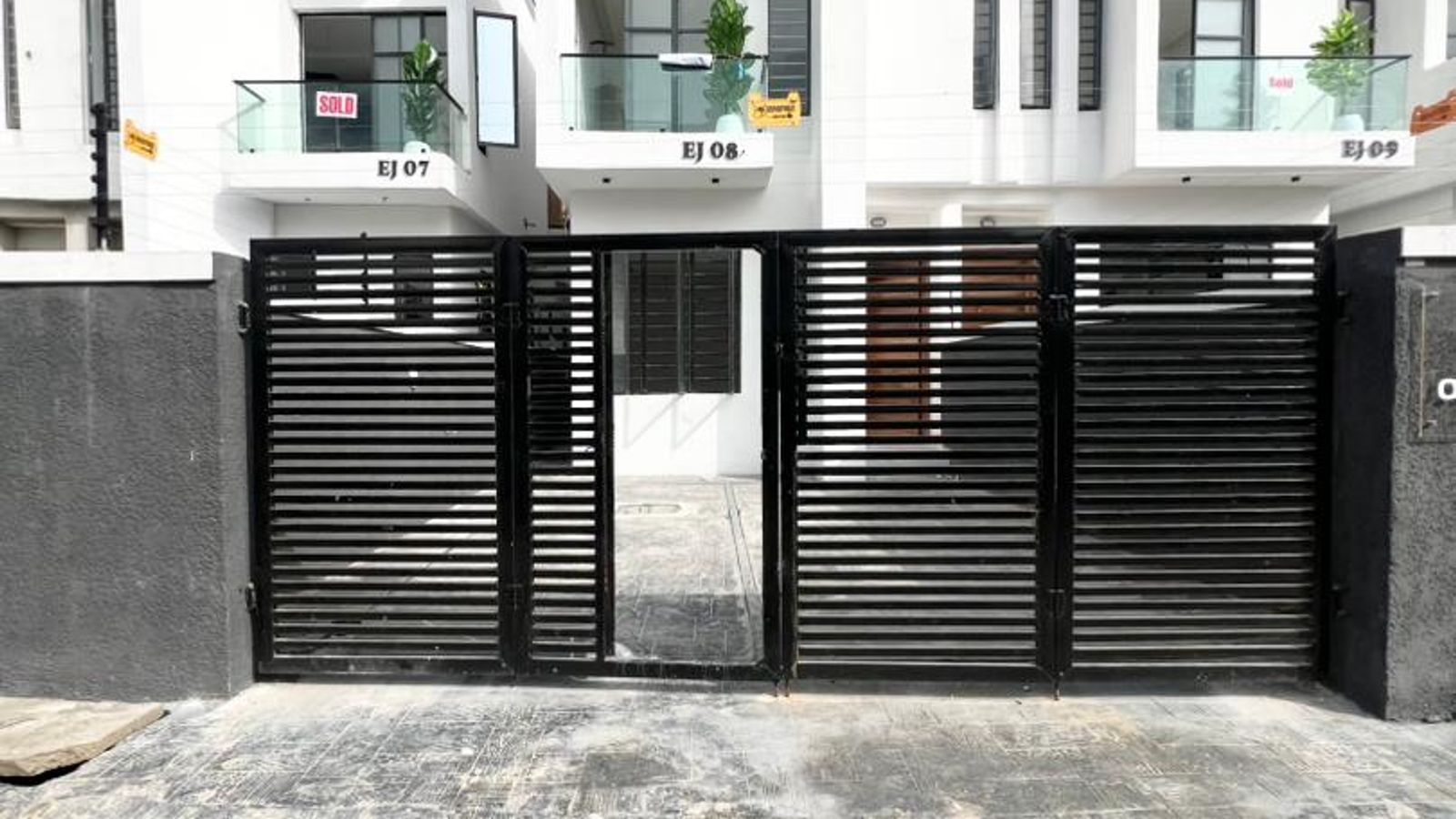 4 Bedroom Semi Detached Duplex