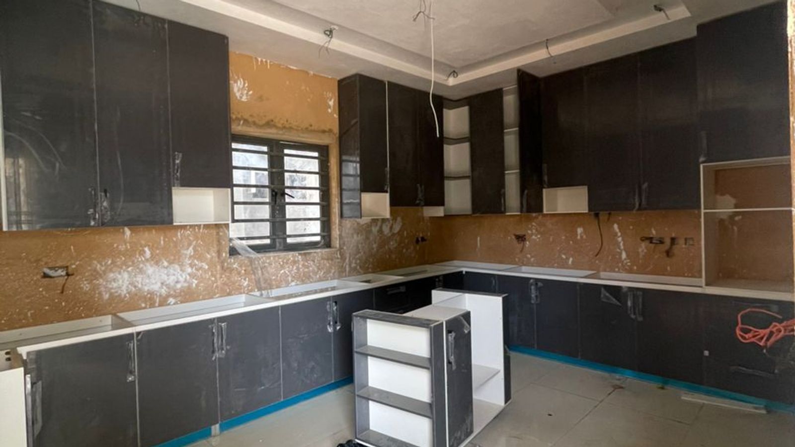 5 Bedroom Fully Detached Duplex