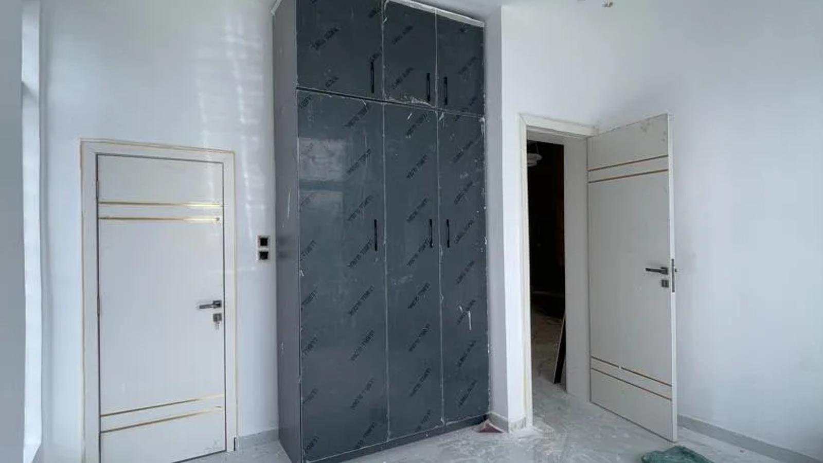 5 Bedroom Fully Detached Duplex