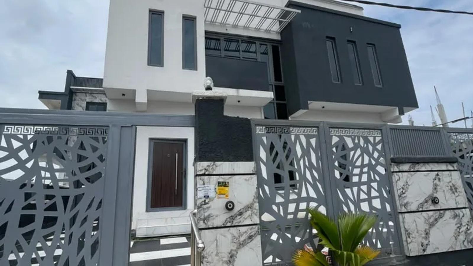 4 Bedroom Fully Detached Duplex