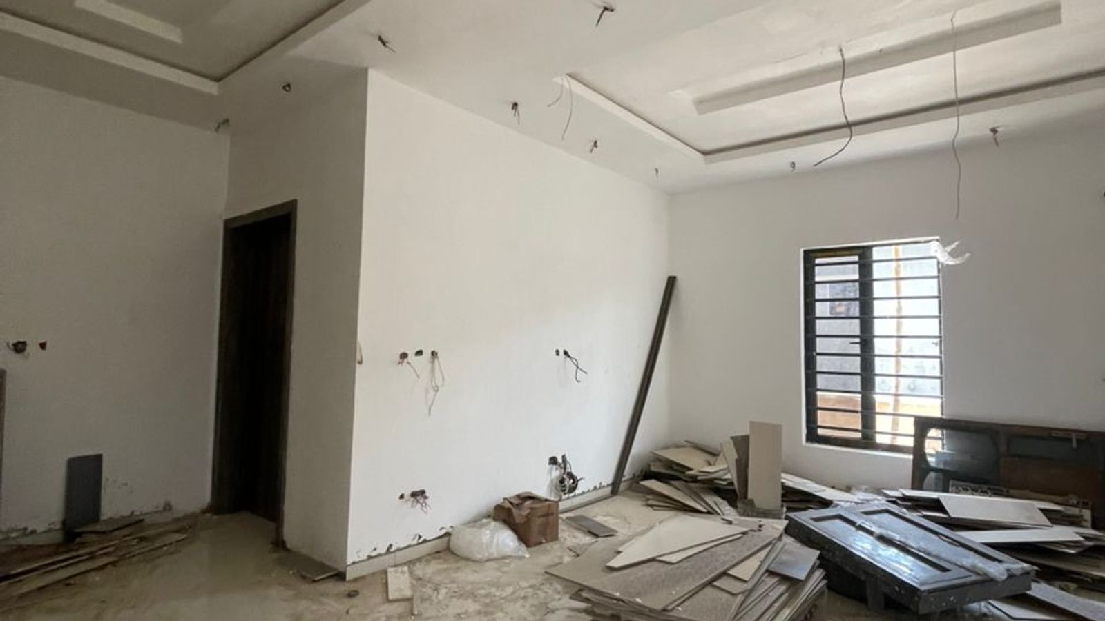 5 Bedroom Fully Detached Duplex