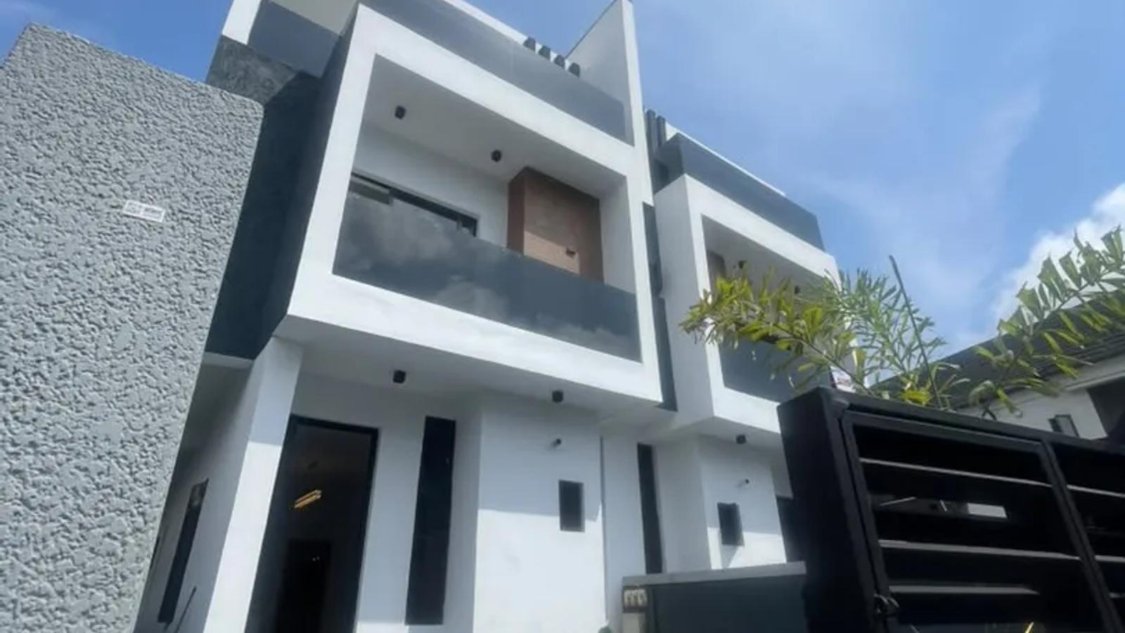 4 BEDROOM SEMI-DETACHED DUPLEX WITH BQ