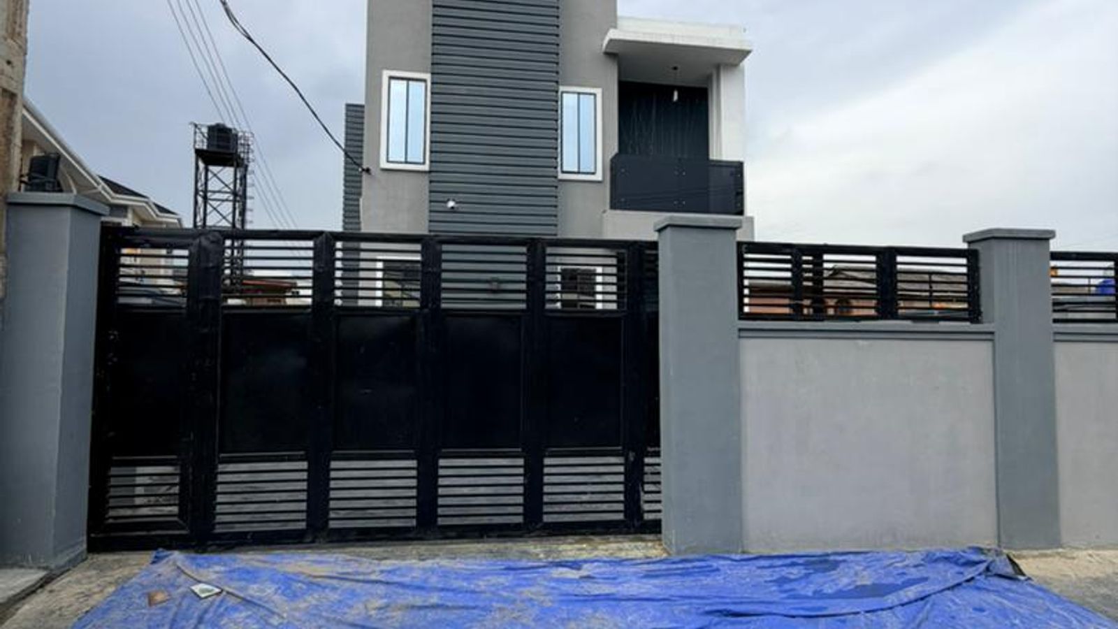 4 Bedroom Fully Detached Duplex