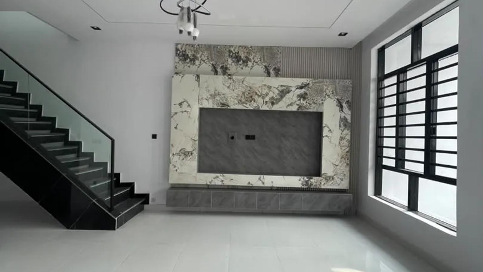 4 BEDROOM SEMI-DETACHED DUPLEX WITH BQ