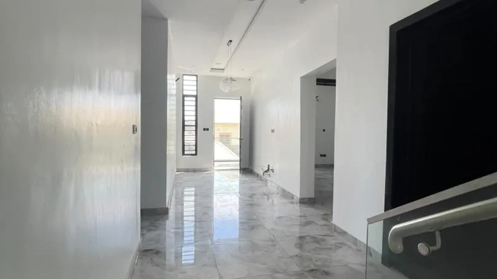 5 Bedroom Fully Detached Duplex